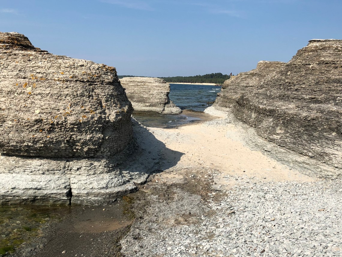 942C3DCC-8B41-44F3-8732-BB46FF428B10