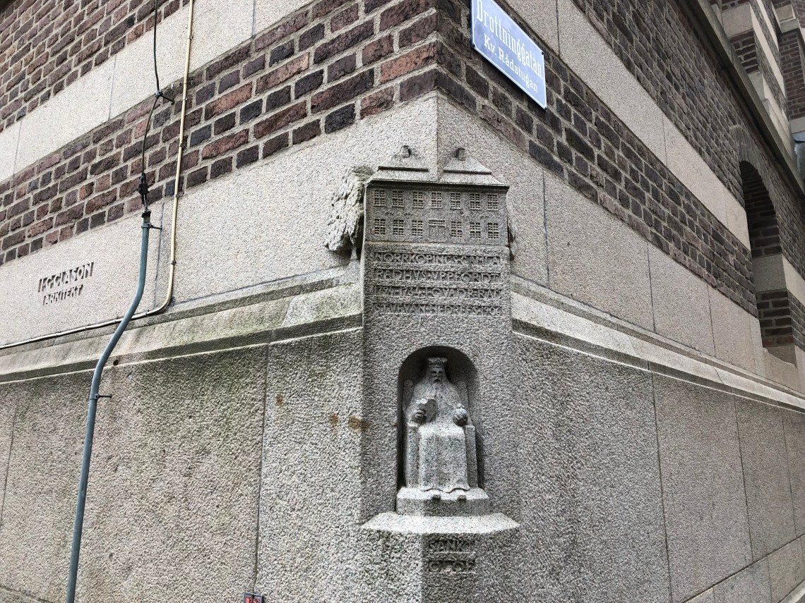 C58C24E4-24F1-47C5-9252-822FEDD29621